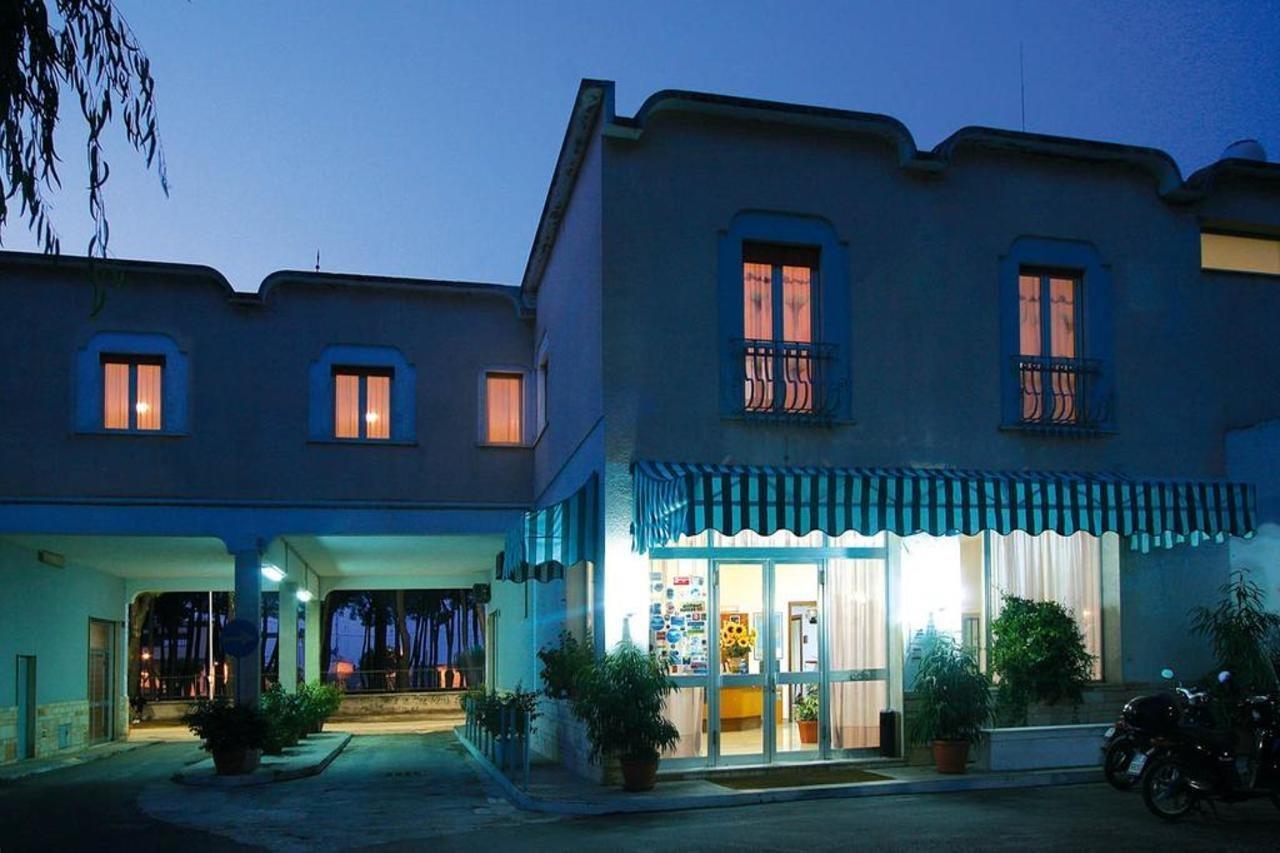 Ananea Tropea Yachting Resort Bagian luar foto