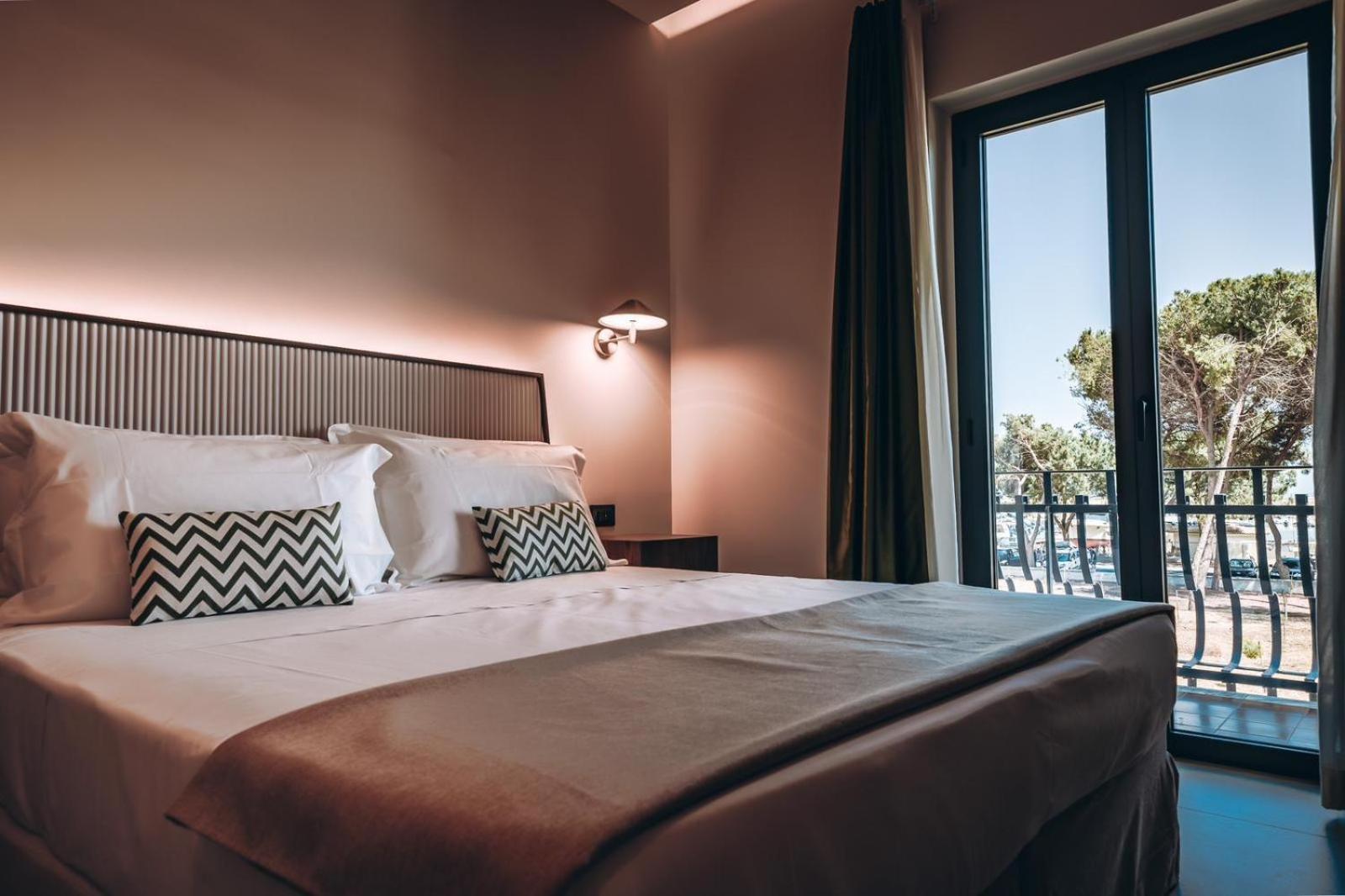 Ananea Tropea Yachting Resort Bagian luar foto