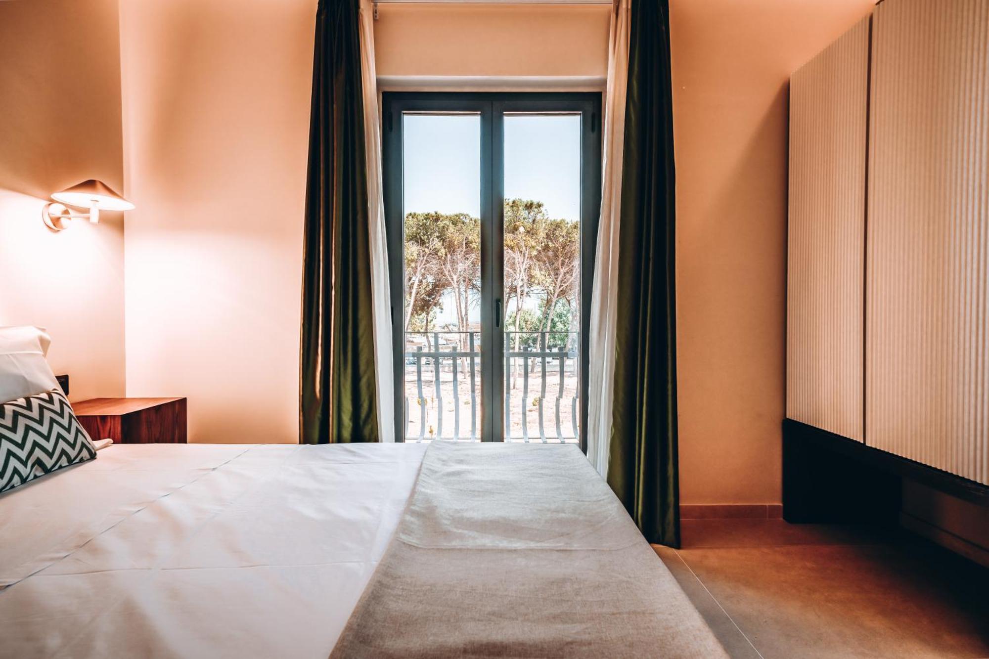 Ananea Tropea Yachting Resort Bagian luar foto