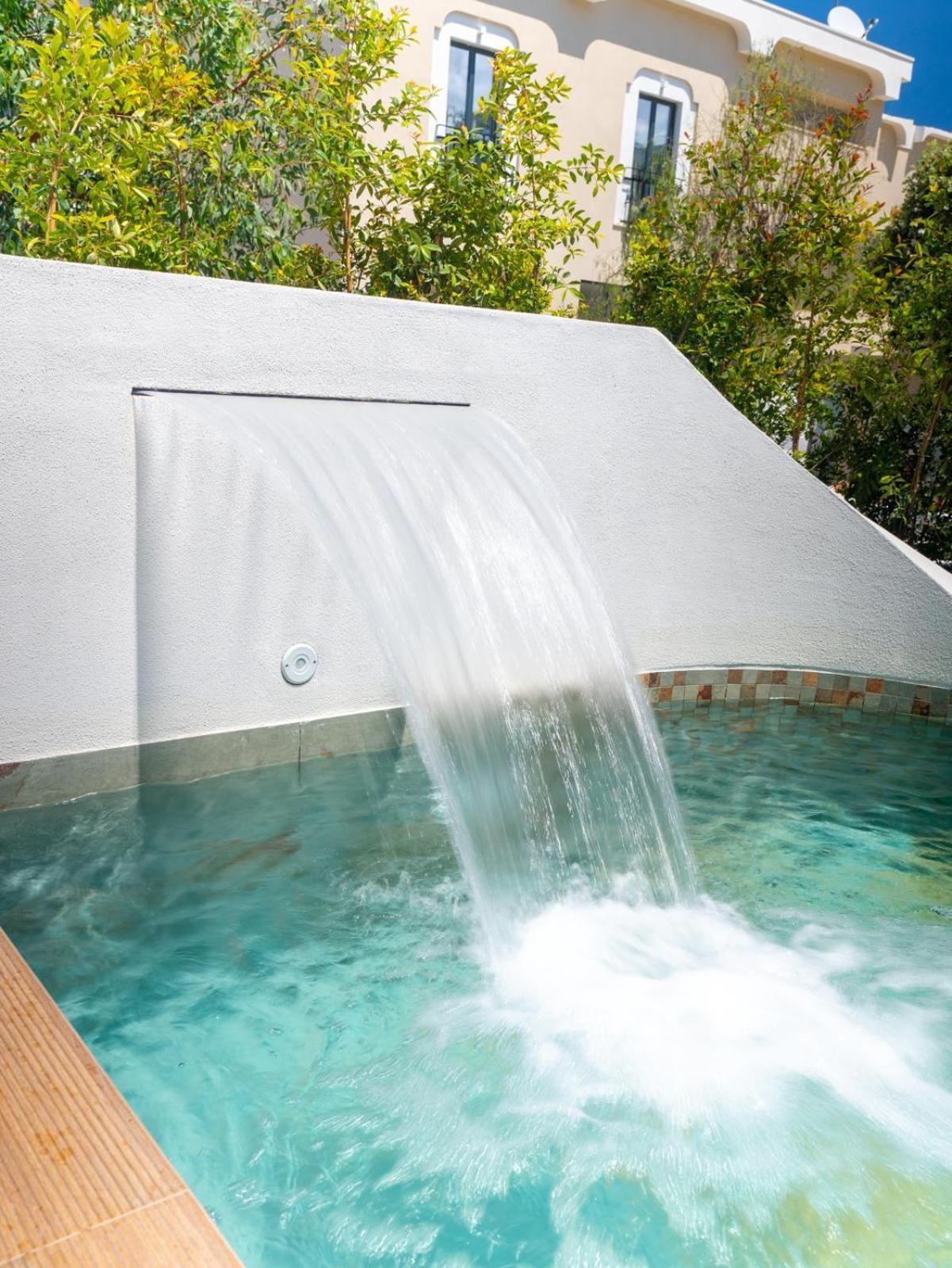 Ananea Tropea Yachting Resort Bagian luar foto
